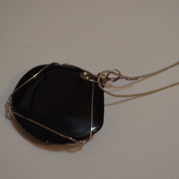 Necklace with Pendant Black Natural Druzy Stone 2'x2' Wired Chain Silvertone~10' - Picture 9 of 9